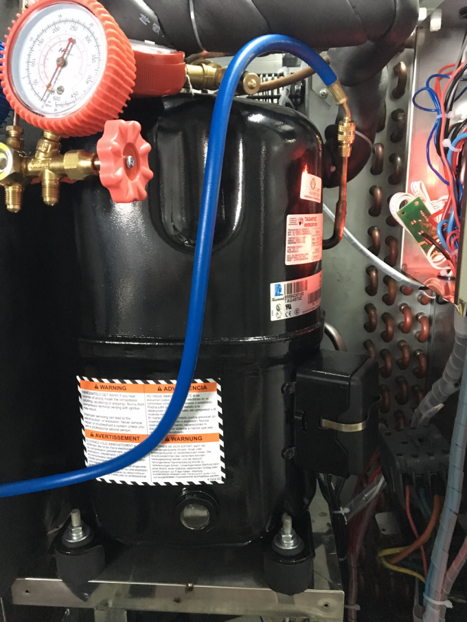 Raffreddamento a aria della macchina 60kg della macchina per ghiaccio del blocchetto di acciaio inossidabile R401A 21